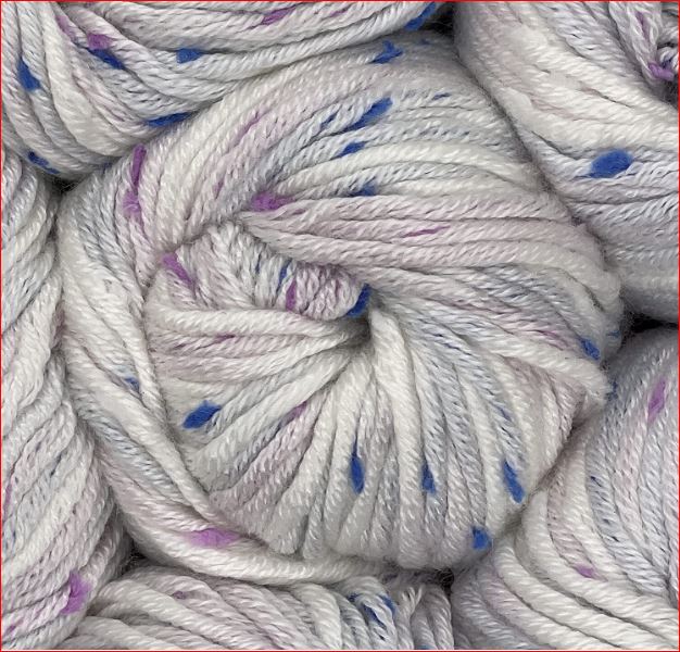 Acrylic vs Cotton Yarn: Which One is Better for Your Next Project?