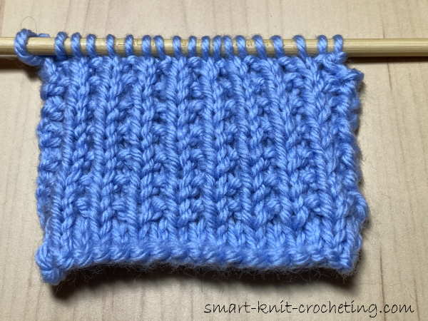 Broken Rib stitch: A one-row repeat knitting pattern, identical on