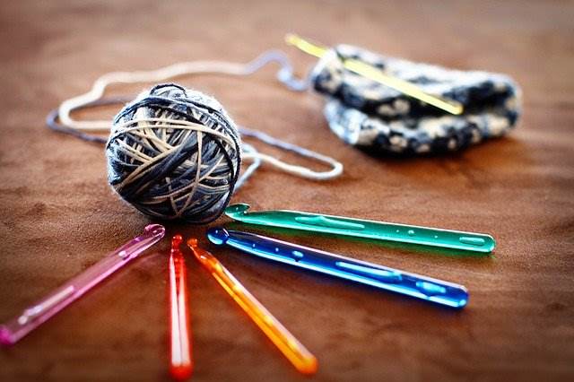 tool selection - Pros and cons of classic crochet needles and