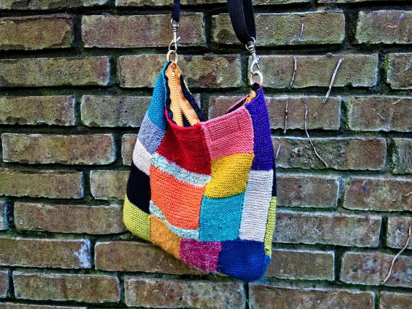Crochet Rainbow Purse for Little girls- Free Pattern - A Crafty Concept