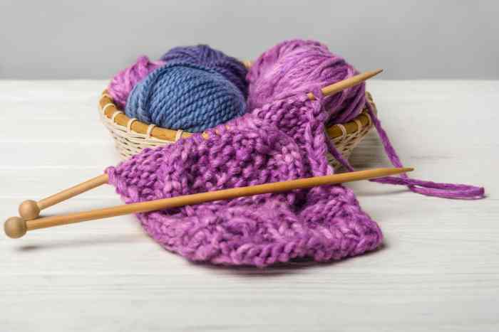 Which knitting wool is best for beginners?